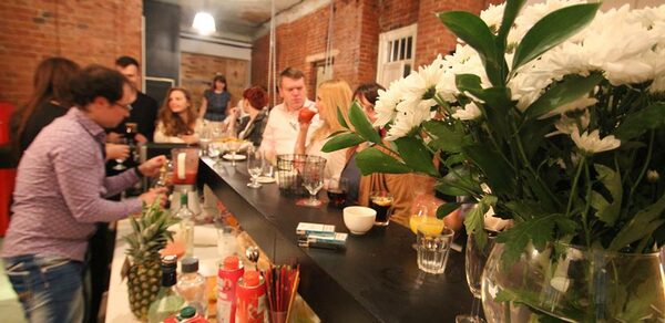 Стильный лофт со сценой и звуком