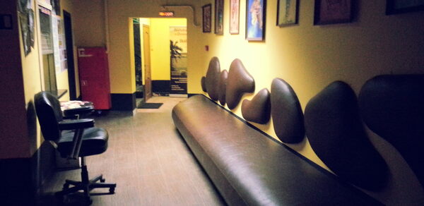 Клубное пространство со сценой