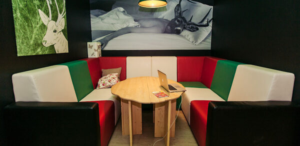 Пространство анти-кафе на Василеостровской