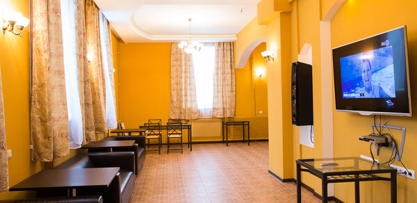 Лефортовские Бани и Сауны Зал с бассейном и водопадом