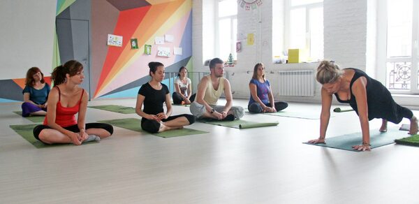 Арт-центр "НЕВСКИЙ 76"