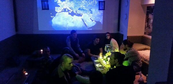 Уютная чайная комната