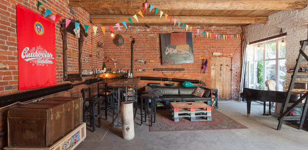 Гараж в стиле Лофт на Садовом