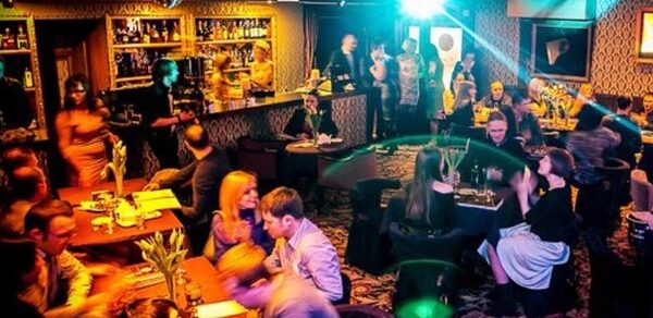 Клубное пространство с караоке