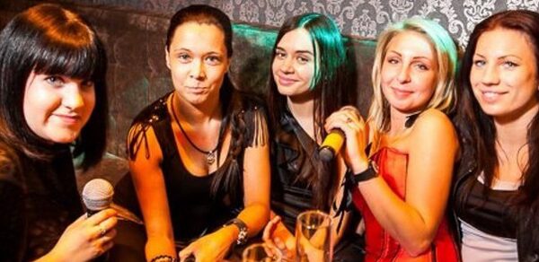 Клубное пространство с караоке