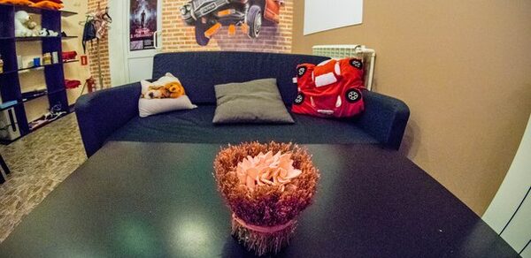 Кафе Музея Гараж Зал с аквариумом для небольшой компании