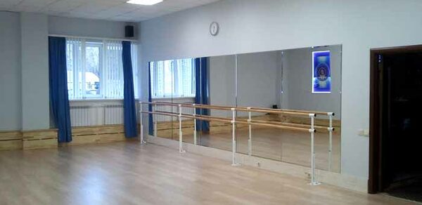 Yoga room with laminate