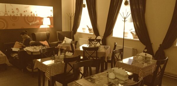 Французское кафе в аренду под вечеринку