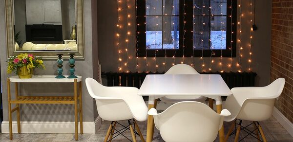 Лофт с кухней и камином 