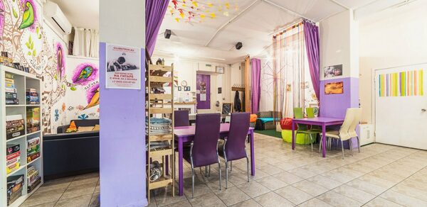 Арт-площадка со сценой