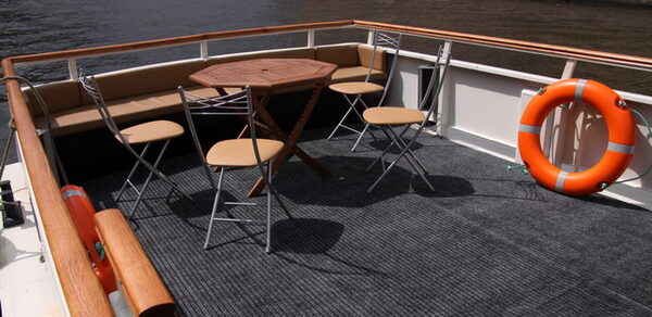 Теплоход "Олимпия"