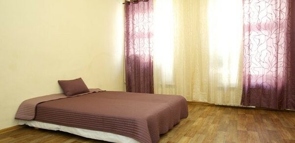 Двухкомнатная квартира в центре Санкт-Петербурга