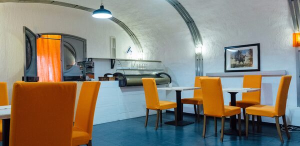 кафе "Я Дома" Лофт со сводчатым потолком