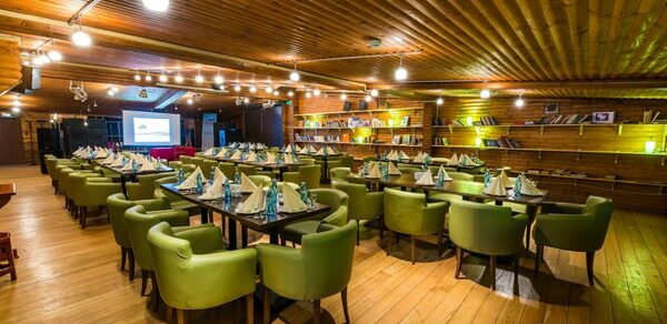 Концертный зал в стиле лофт