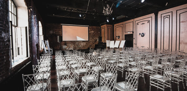 Gold&Dance Лофт в каноническом стиле