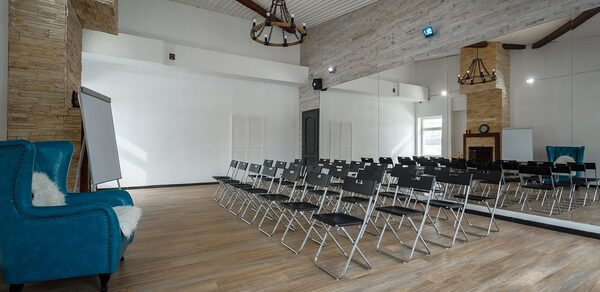 Gold&Dance Светлый лофт с камином