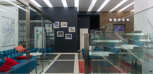 GrowUp коворкинг. Дизанерский конференц-зал