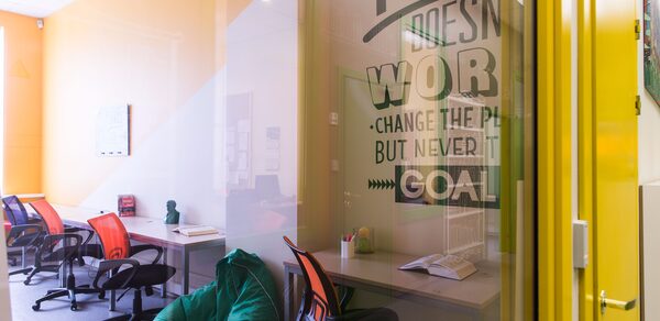 GrowUp коворкинг. Дизанерский конференц-зал