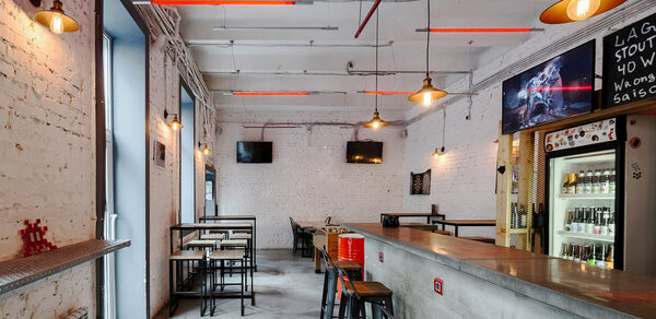 Крафтовый бар "Выдержка" в центре Петербурга