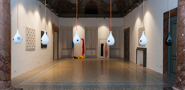 Contemporary cluster