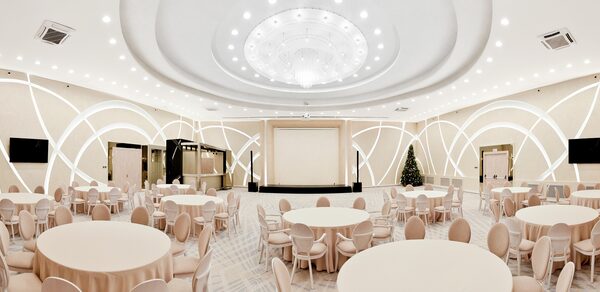 Современный банкетный зал