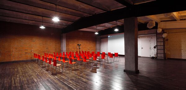 Пространство в классическом стиле loft