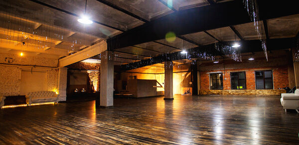 Лофт из трех изолированных помещений