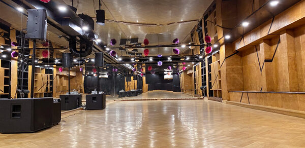 Stylish room for classes and celebrations