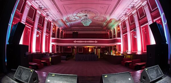 Артхаусное пространство в бывшем Доме Культуры