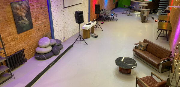 Loft for Friends. Авторский лофт с верандой 