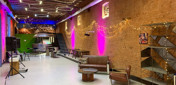 Loft for Friends. Авторский лофт с верандой 