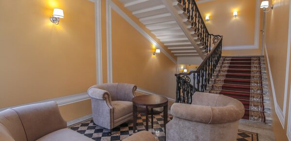 Onyx. Переговорная с круглым столом