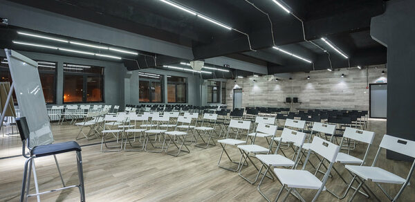 Gold&Dance Просторный зал для мероприятий