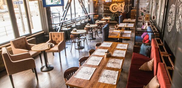 Необычное пространство в байкерской тематике