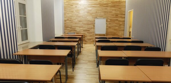 Языковой центр «МАРИНЕС»