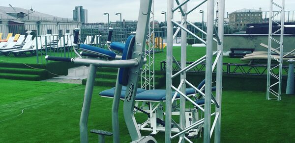  ZVEZDA ROOFTOP. Крыша на набережной Москвы-реки