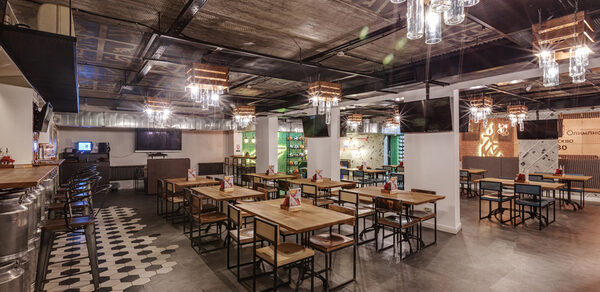 Стилизованный лофт-бар для праздников