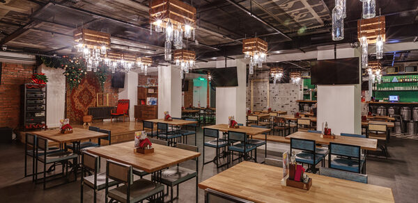 Стилизованный лофт-бар для праздников