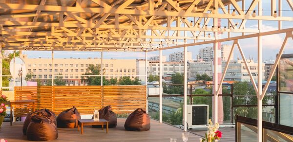 Крыша с навесом для мероприятий любого формата