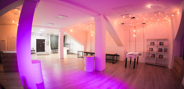 Стильное пространство с отдельным входом в историческом цент