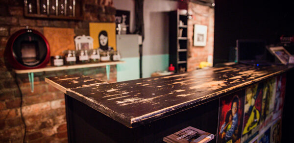 Utopist. Камерный лофт-кинотеатр с большим экраном