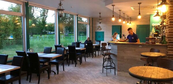 Lighthouse Bar. Лофт-бар с отдельным входом