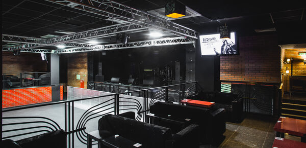 Андеграундная концертная площадка