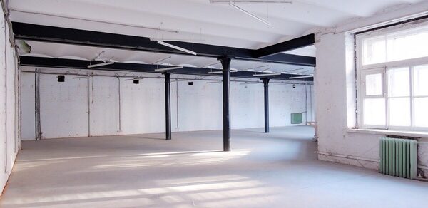 Лофт в белом кирпиче в центре Петербурга