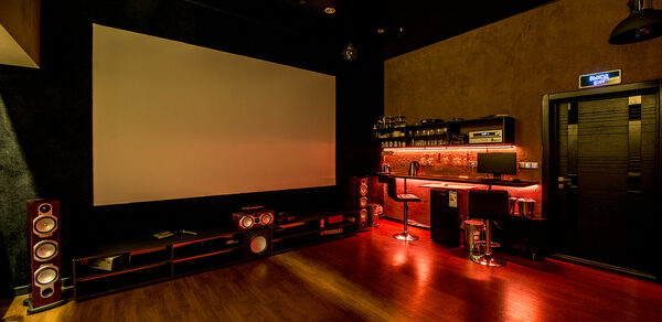 Restaurant-lounge High Ground, hookah bar, Moscow, Nagatinskaya Street, 16 - Yan