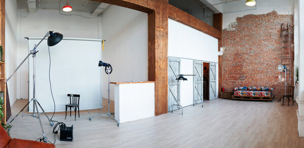 Qweex Campus зал с панорамными окнами на Электрозаводской