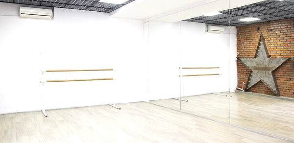 Gold&Dance Светлый лофт с окнами на Новокузнецкой