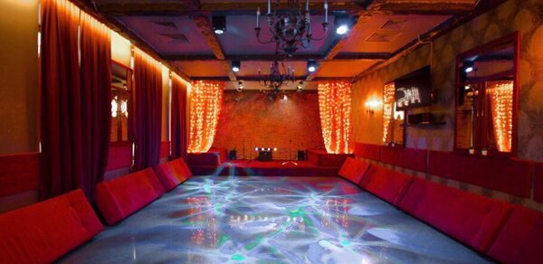 Караоке-лофт в центре города