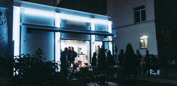 Лофт с панорамными окнами в центре города