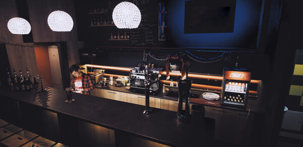 Лофт-бар в тихом московском дворе